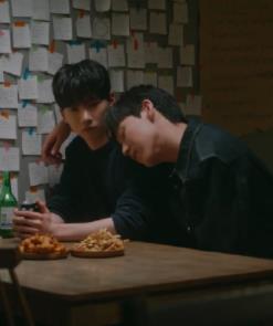 餐桌